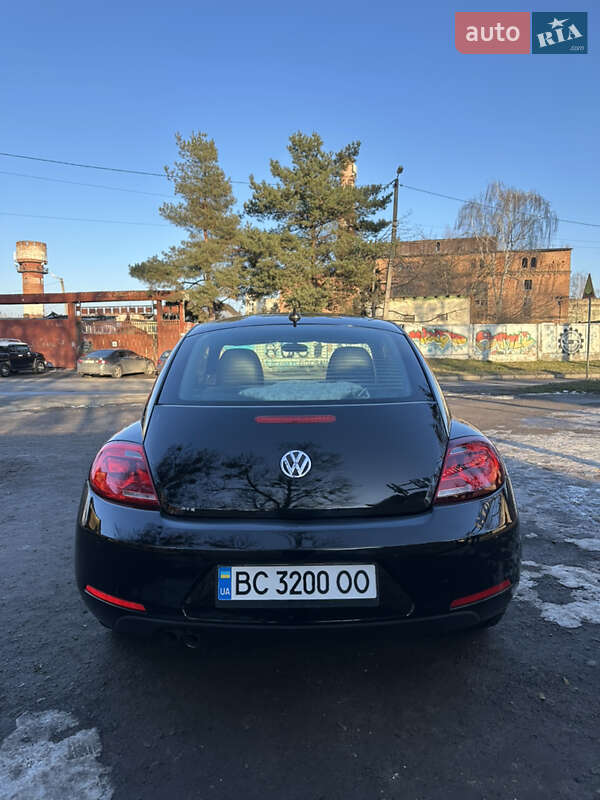Хэтчбек Volkswagen Beetle 2012 в Львове