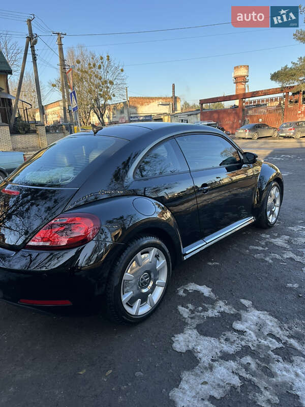 Хэтчбек Volkswagen Beetle 2012 в Львове