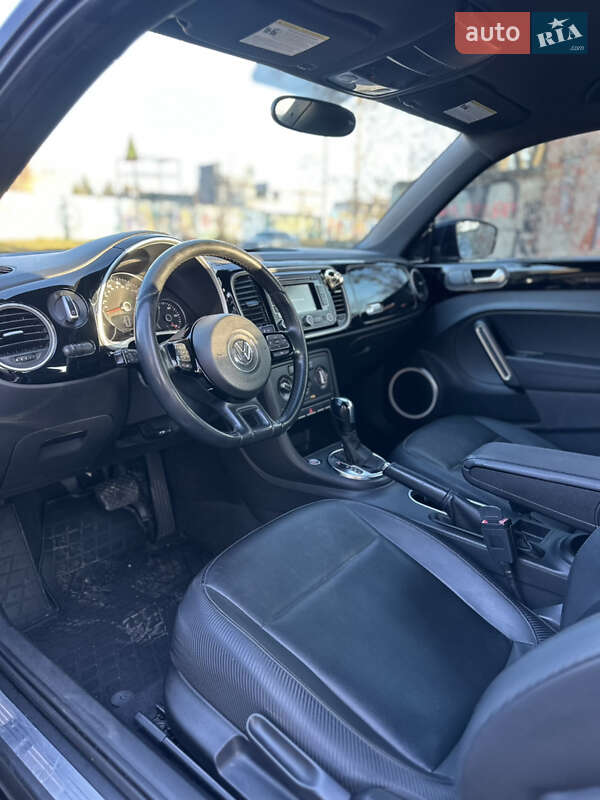 Хэтчбек Volkswagen Beetle 2012 в Львове