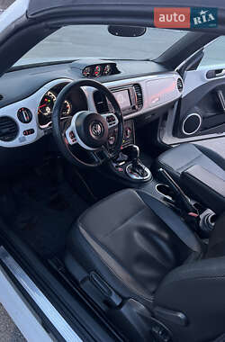 Кабриолет Volkswagen Beetle 2012 в 