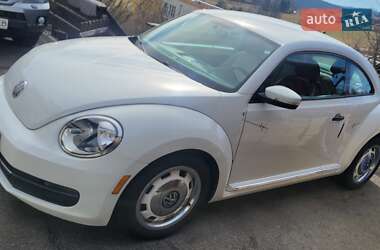 Хэтчбек Volkswagen Beetle 2015 в Львове