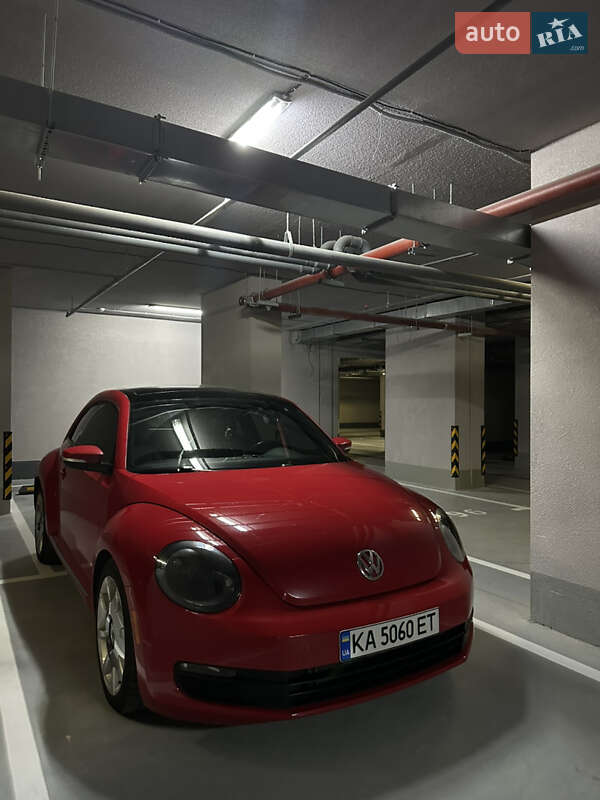 Хэтчбек Volkswagen Beetle 2012 в Киеве