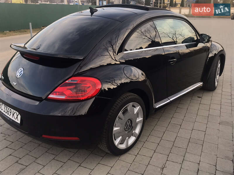 Хэтчбек Volkswagen Beetle 2012 в Львове