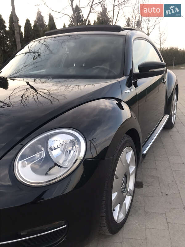 Хэтчбек Volkswagen Beetle 2012 в Львове