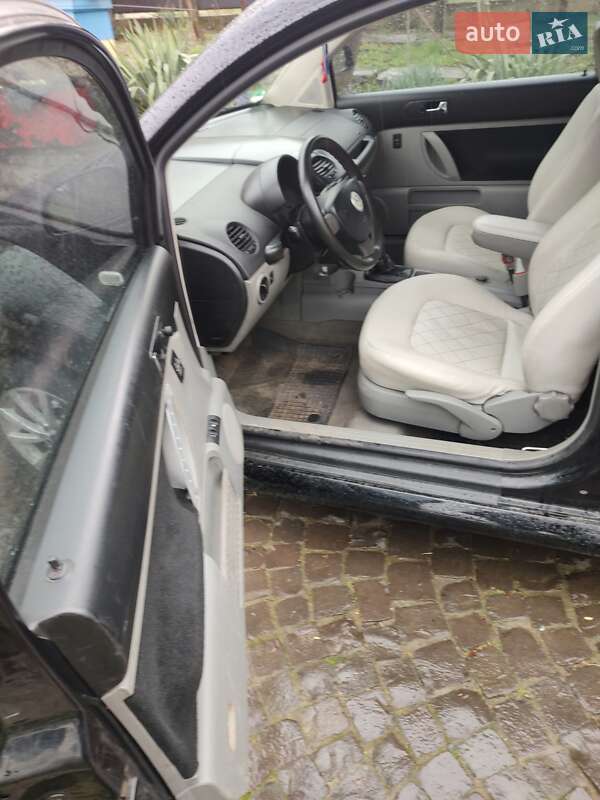 Хетчбек Volkswagen Beetle 1998 в Ужгороді