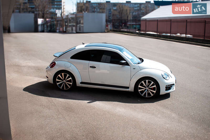 Хэтчбек Volkswagen Beetle 2017 в Киеве