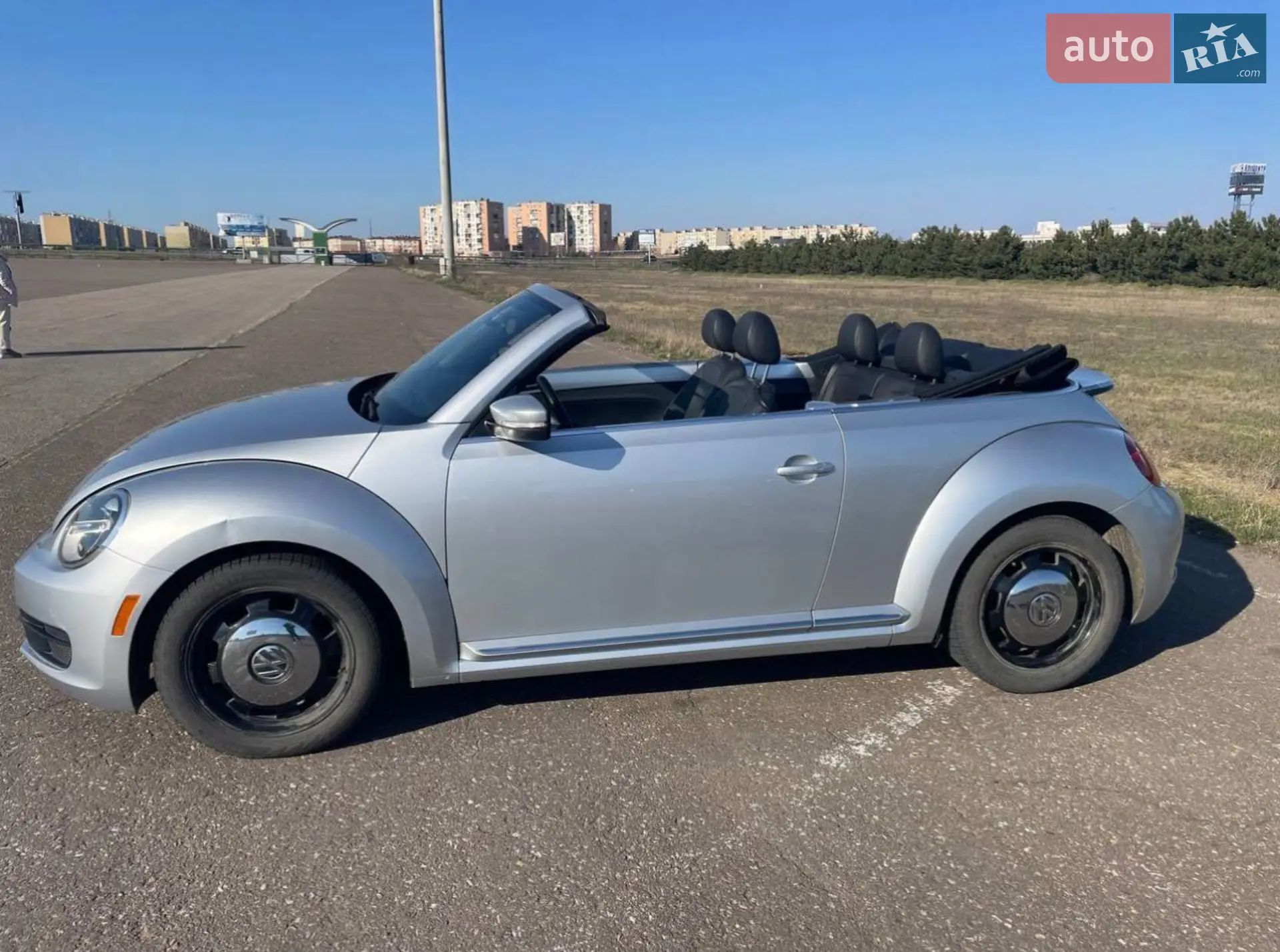 2013 Volkswagen Beetle - мініатюра 3