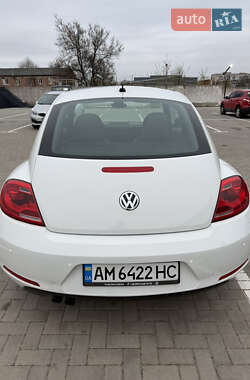 Хэтчбек Volkswagen Beetle 2015 в 