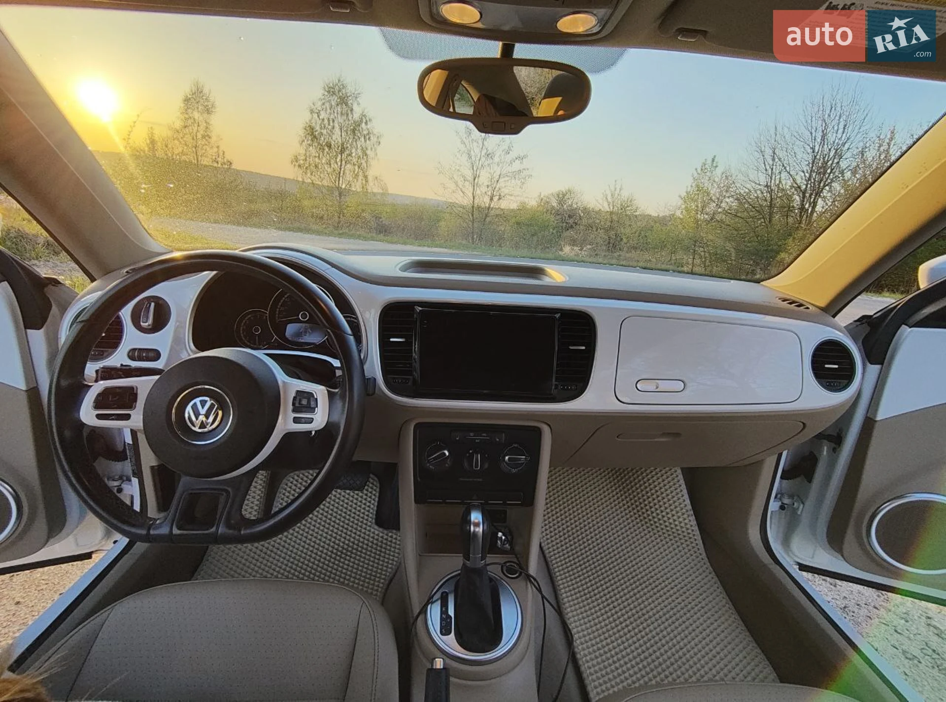 2015 Volkswagen Beetle - мініатюра 15
