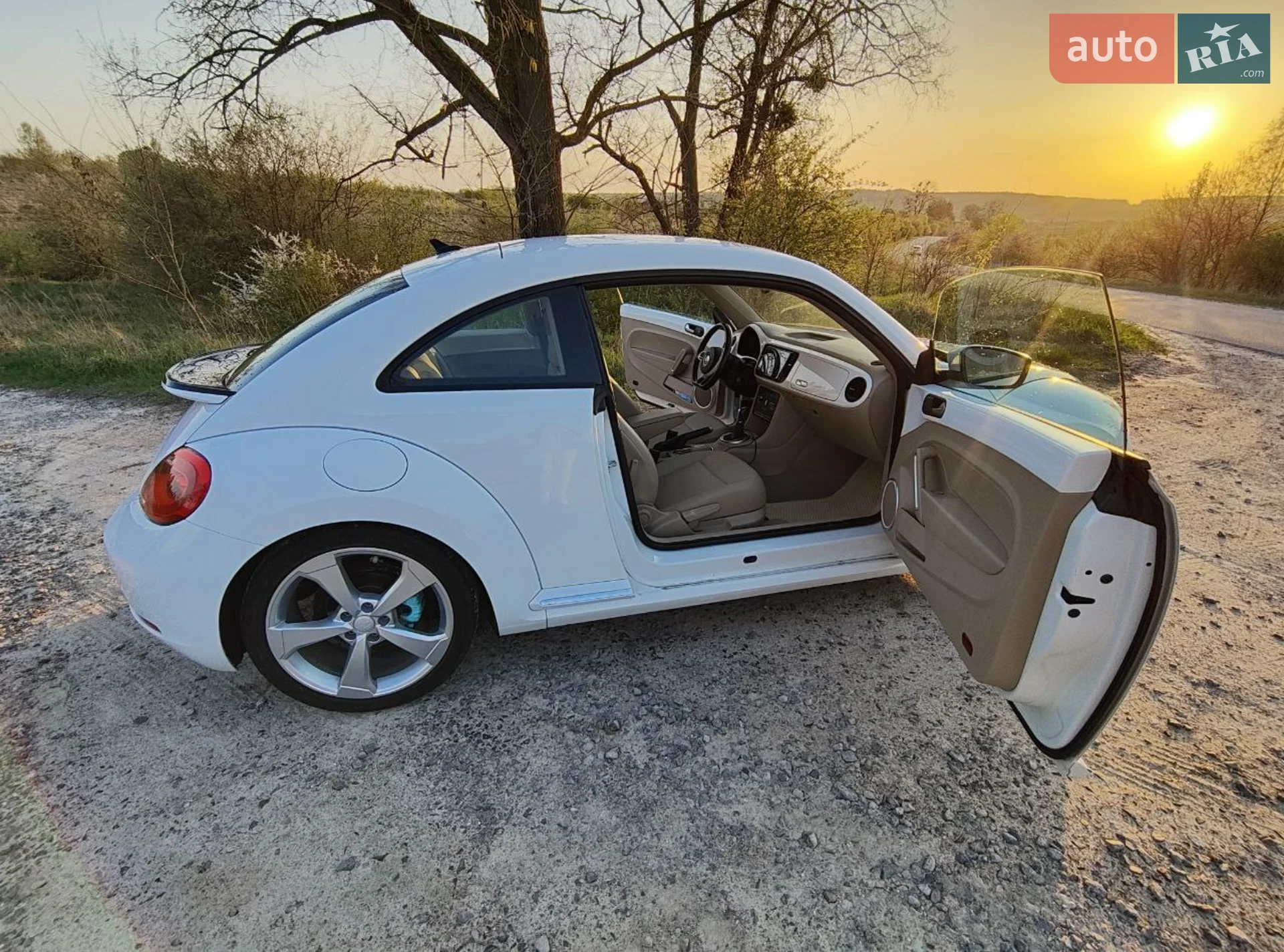 2015 Volkswagen Beetle - мініатюра 18