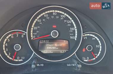 Хэтчбек Volkswagen Beetle 2013 в 