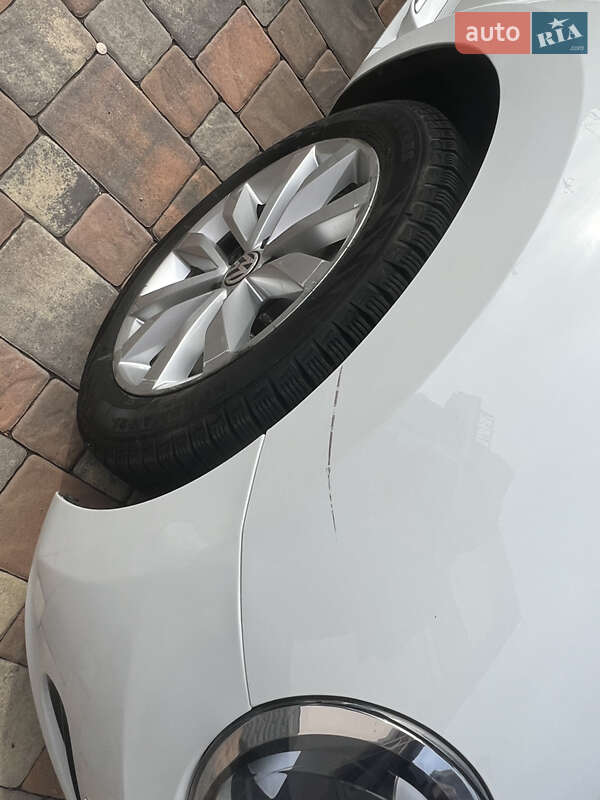 Хетчбек Volkswagen Beetle 2015 в Києві