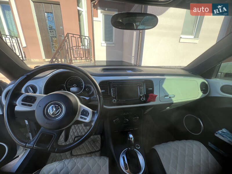 Хетчбек Volkswagen Beetle 2015 в Києві