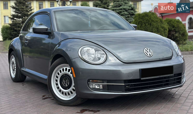 Хэтчбек Volkswagen Beetle 2014 в Днепре