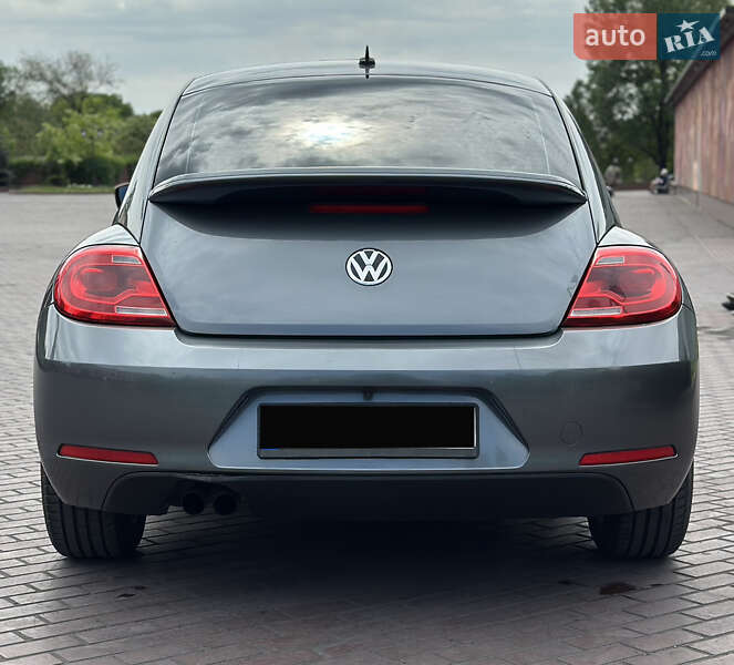 Хэтчбек Volkswagen Beetle 2014 в Днепре