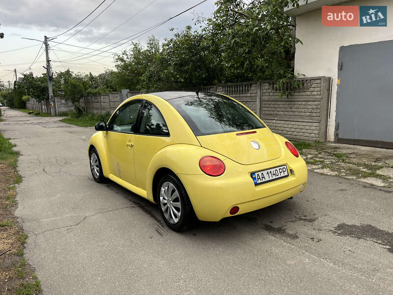 Хэтчбек Volkswagen Beetle 2002 в Киеве