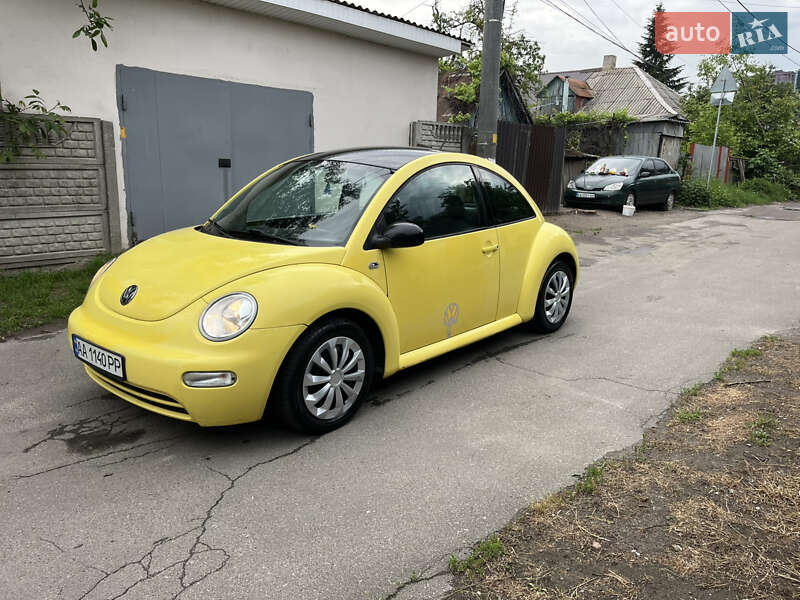 Хэтчбек Volkswagen Beetle 2002 в Киеве