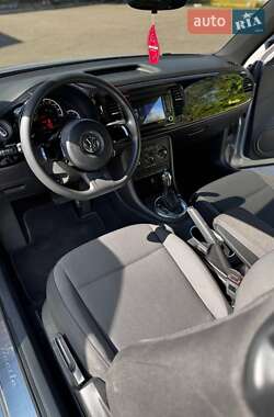 Хетчбек Volkswagen Beetle 2012 в 