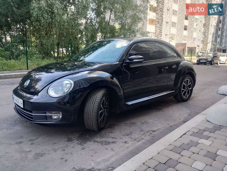 Хэтчбек Volkswagen Beetle 2012 в 