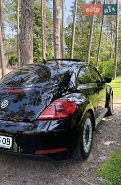 Хетчбек Volkswagen Beetle 2012 в 