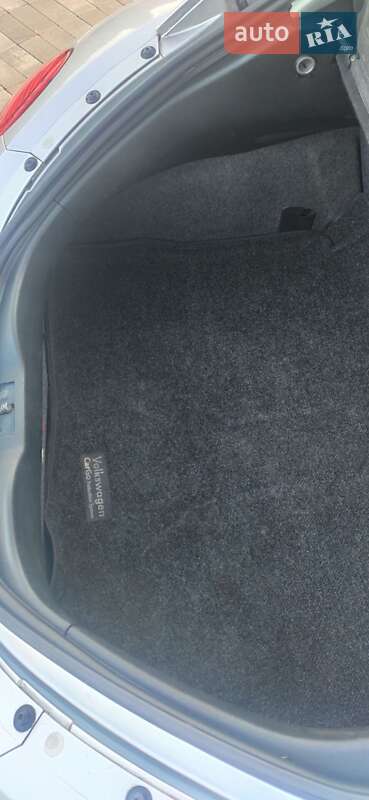 Хэтчбек Volkswagen Beetle 2001 в Макарове