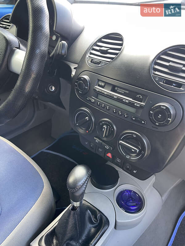 Хэтчбек Volkswagen Beetle 2001 в Шепетовке фото 17 Хэтчбек Volkswagen Beetle 2001 в Шепетовке