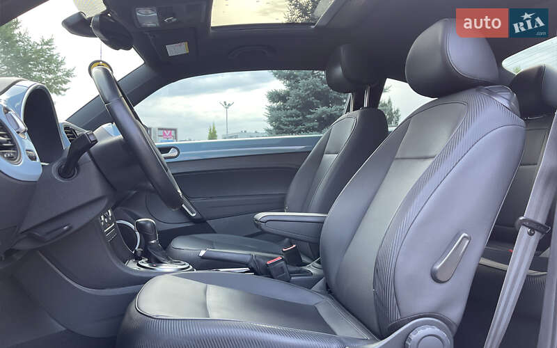 Хэтчбек Volkswagen Beetle 2015 в Львове