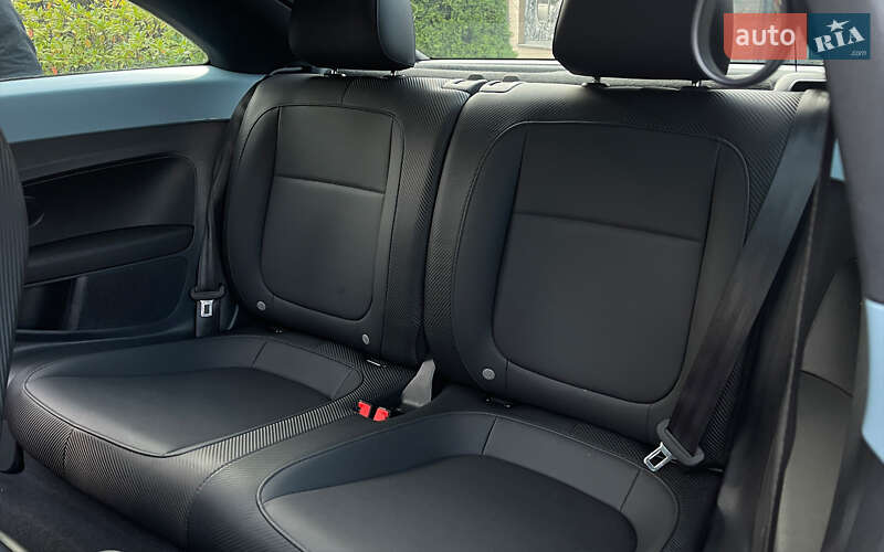 Хэтчбек Volkswagen Beetle 2015 в Львове