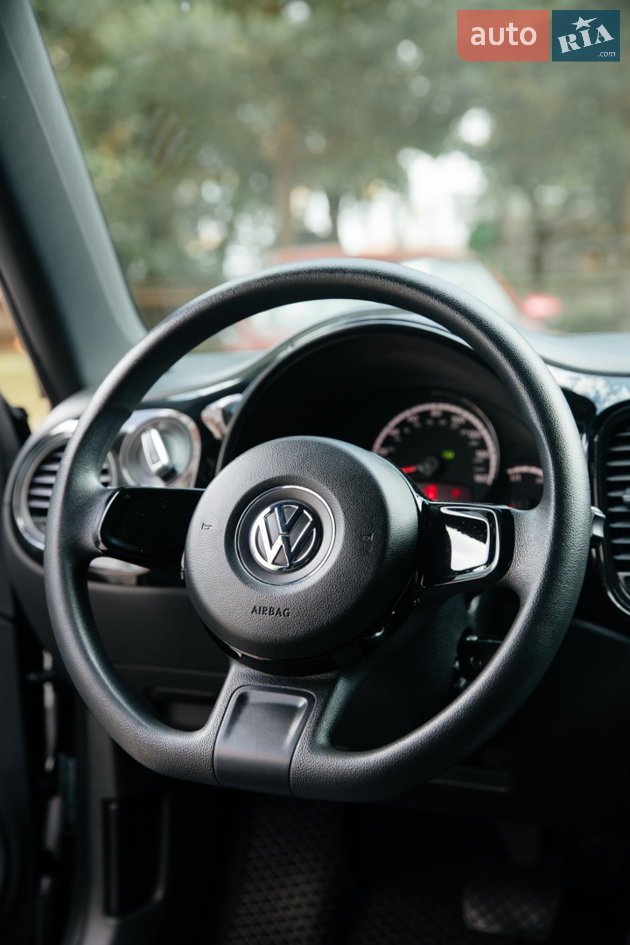 2014 Volkswagen Beetle - мініатюра 24
