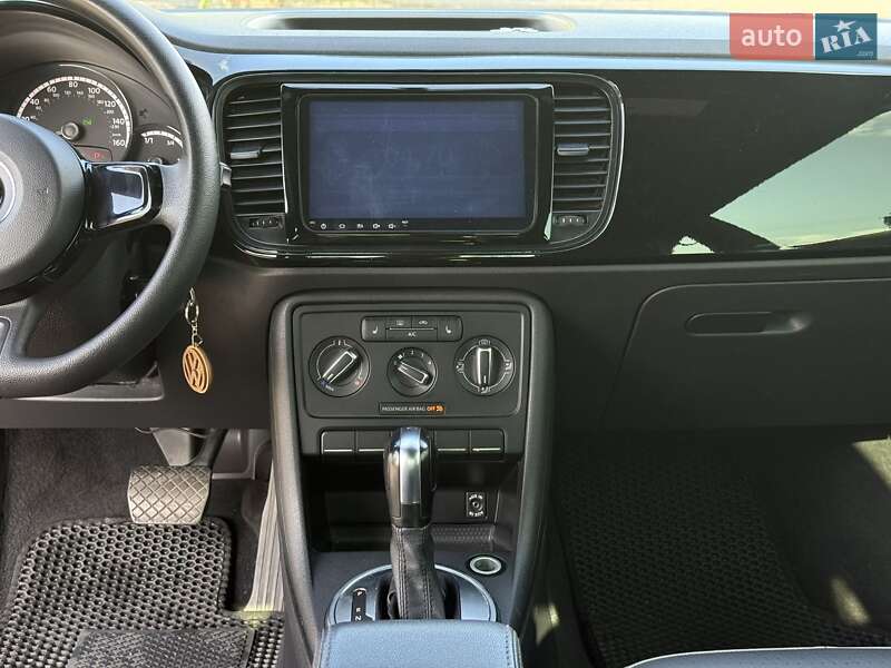 Хэтчбек Volkswagen Beetle 2015 в Кривом Роге