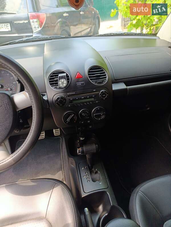 Хэтчбек Volkswagen Beetle 2010 в Киеве