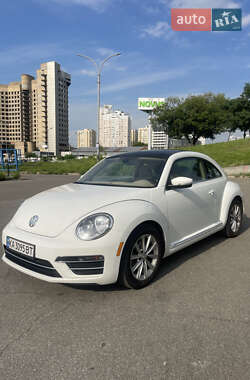 Хэтчбек Volkswagen Beetle 2017 в Киеве