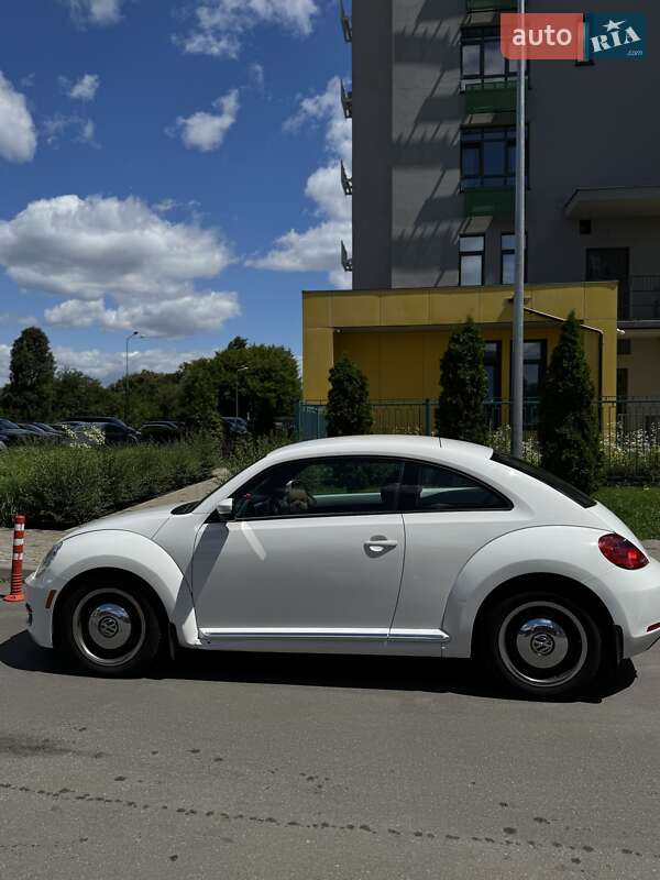 Хэтчбек Volkswagen Beetle 2012 в Киеве фото 3 Хэтчбек Volkswagen Beetle 2012 в Киеве