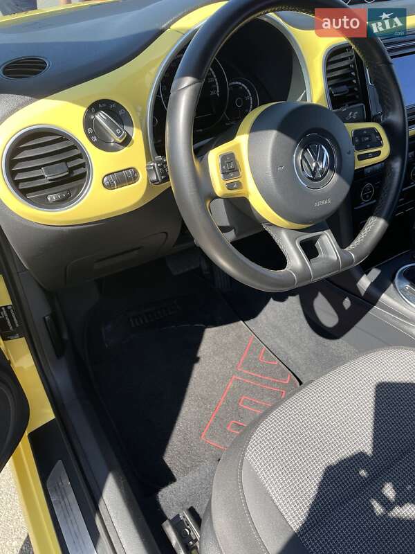 Хетчбек Volkswagen Beetle 2015 в Києві