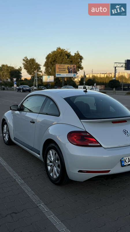 Хэтчбек Volkswagen Beetle 2017 в Киеве