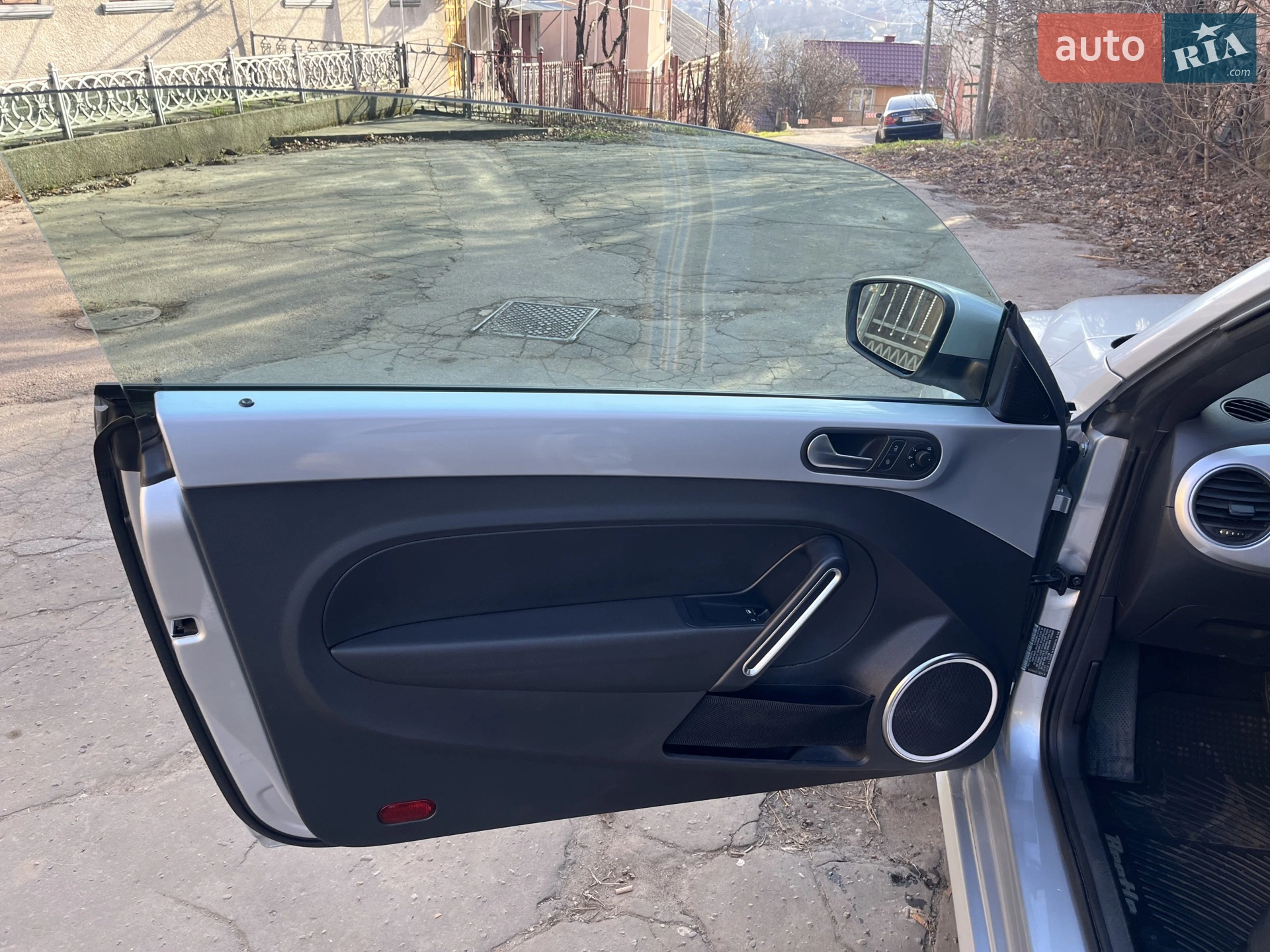 2013 Volkswagen Beetle - мініатюра 9