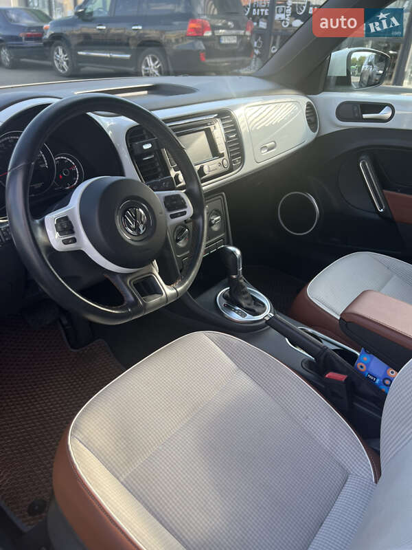 Хэтчбек Volkswagen Beetle 2014 в Киеве фото 6 Хэтчбек Volkswagen Beetle 2014 в Киеве