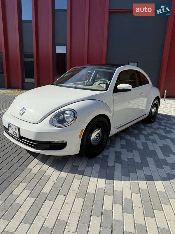 Хэтчбек Volkswagen Beetle 2013 в Львове