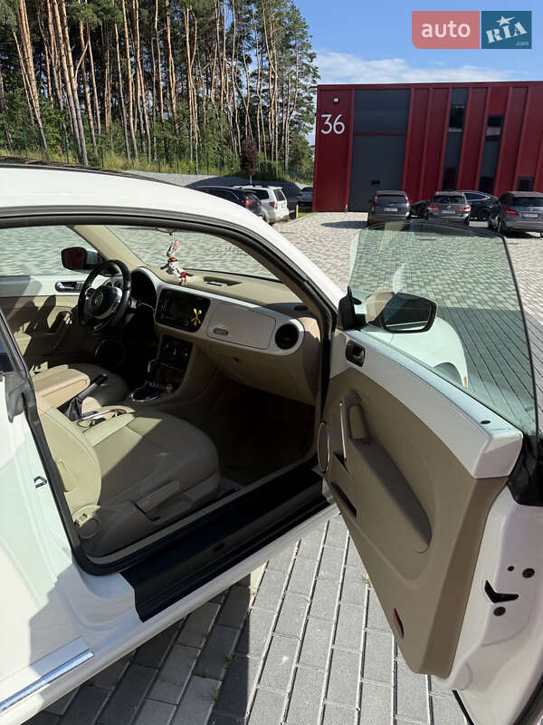 Хэтчбек Volkswagen Beetle 2013 в Львове