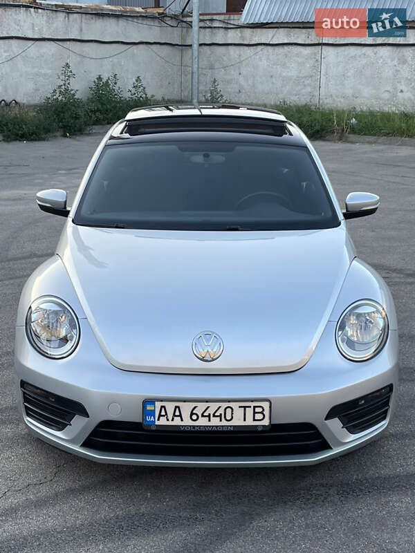 Хэтчбек Volkswagen Beetle 2012 в Киеве