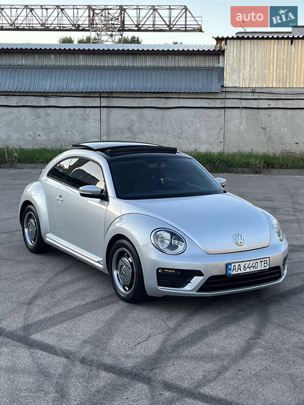 Хэтчбек Volkswagen Beetle 2012 в Киеве