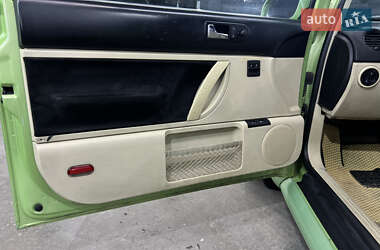 Хэтчбек Volkswagen Beetle 2000 в  фото 33 Хэтчбек Volkswagen Beetle 2000 в