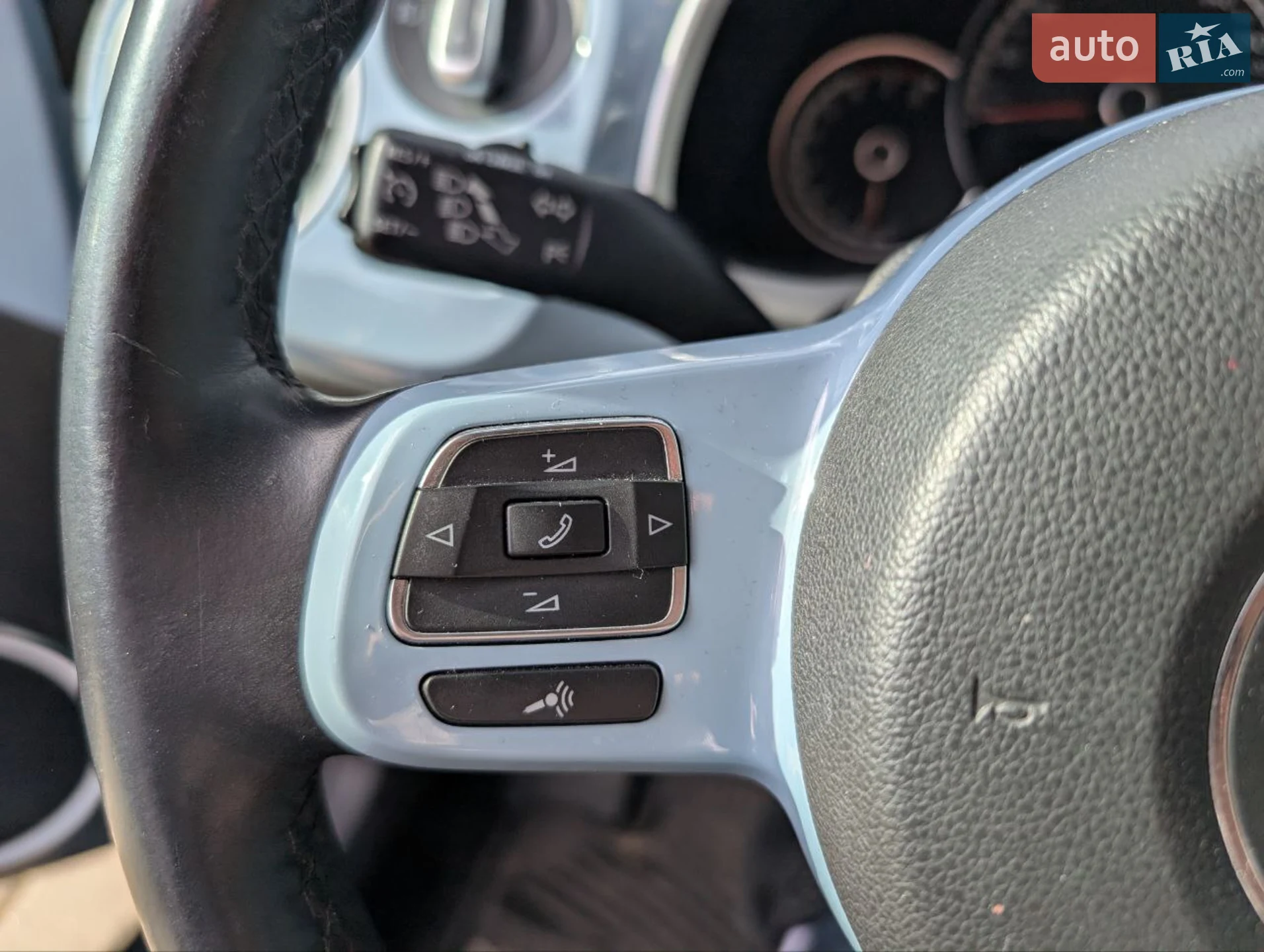 2015 Volkswagen Beetle - мініатюра 15