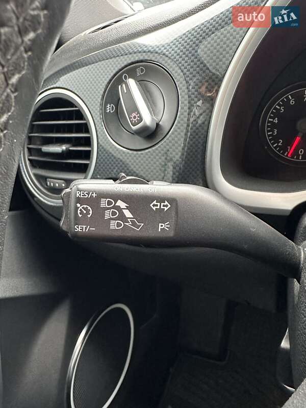 Хетчбек Volkswagen Beetle 2012 в Білогородці фото 30 Хетчбек Volkswagen Beetle 2012 в Білогородці