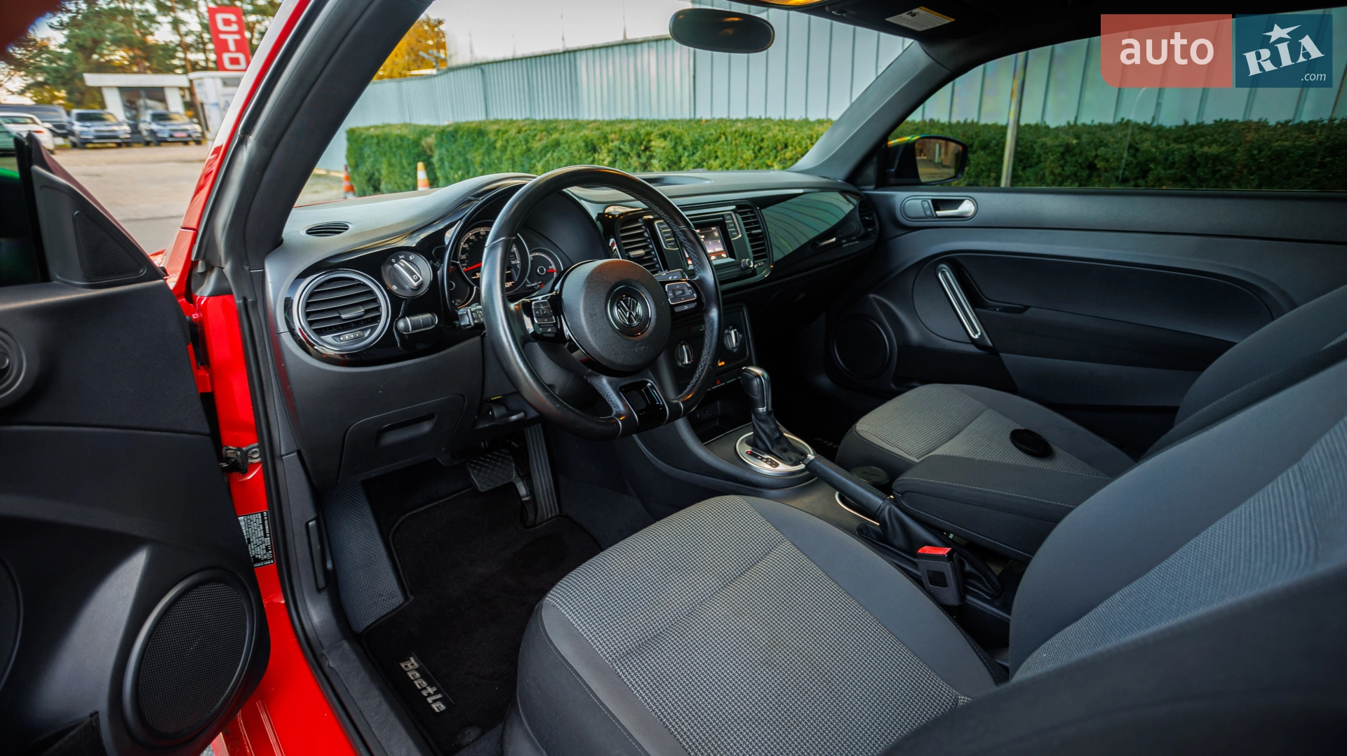 2017 Volkswagen Beetle - мініатюра 41