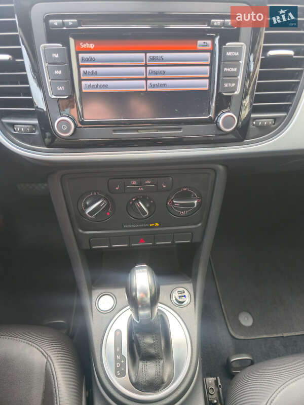 Хэтчбек Volkswagen Beetle 2014 в Киеве фото 17 Хэтчбек Volkswagen Beetle 2014 в Киеве