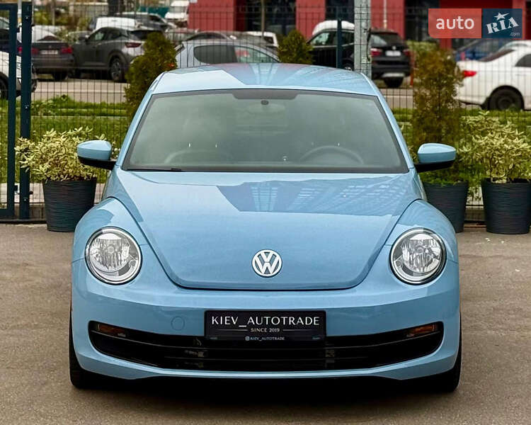Хэтчбек Volkswagen Beetle 2015 в Киеве