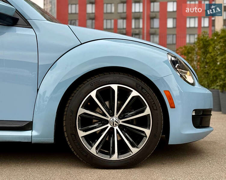 Хэтчбек Volkswagen Beetle 2015 в Киеве