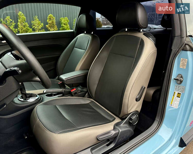 Хэтчбек Volkswagen Beetle 2015 в Киеве