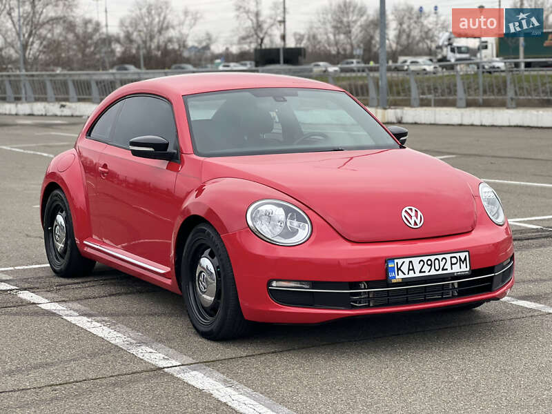 Хэтчбек Volkswagen Beetle 2016 в Киеве